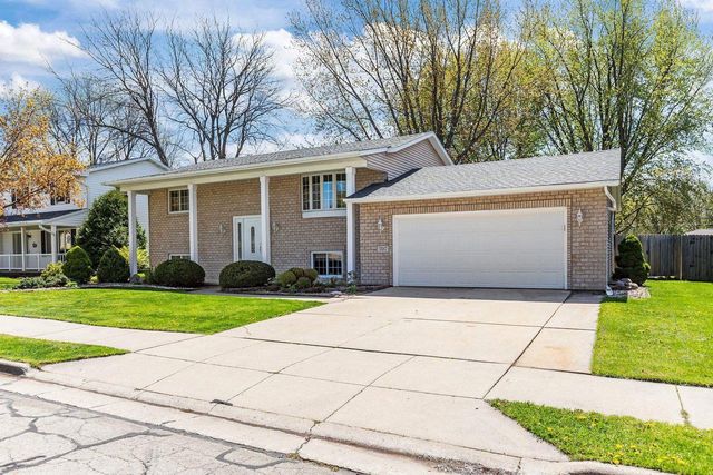 707 PIERCE AVENUE, Little Chute, WI 54140