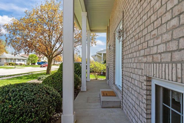 707 PIERCE AVENUE, Little Chute, WI 54140