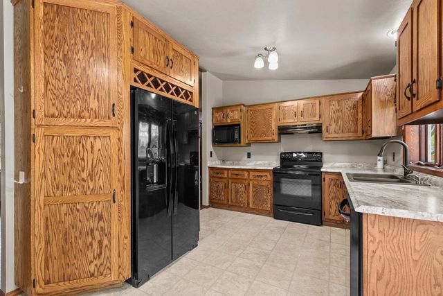 707 PIERCE AVENUE, Little Chute, WI 54140