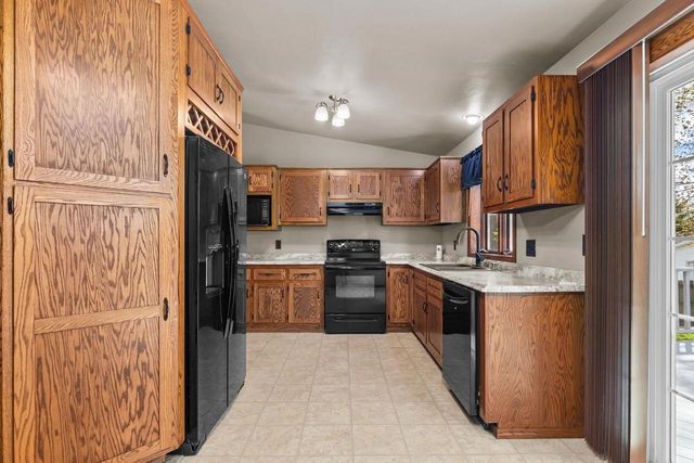 707 PIERCE AVENUE, Little Chute, WI 54140