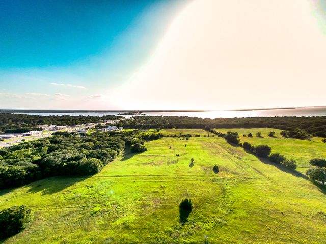 0000 Harbor Point Road, Gun Barrel City, TX 75156