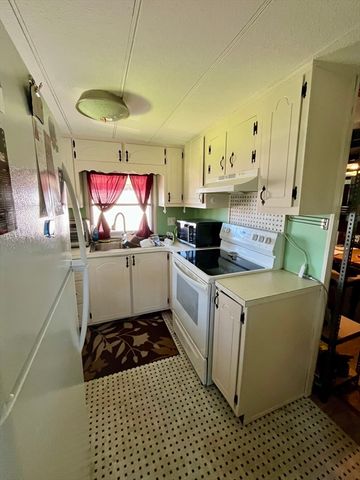 30 Madeline Street, Wareham, MA 02571