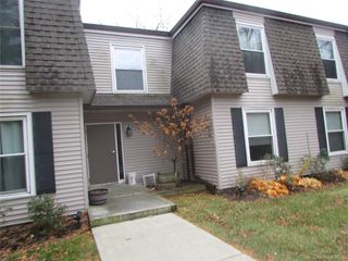 32 Hurlihe C, Poughkeepsie, NY 12601