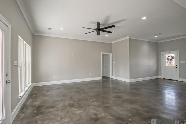 1582 Lamotte Ln, Port Allen, LA 70767