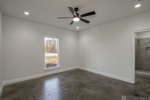 1582 Lamotte Ln, Port Allen, LA 70767