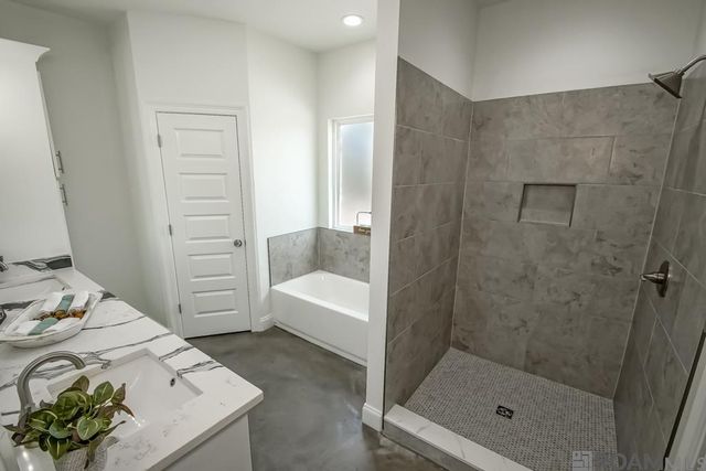 1582 Lamotte Ln, Port Allen, LA 70767