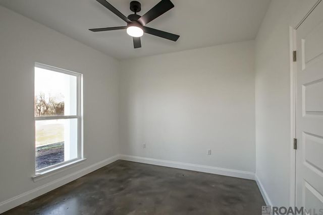 1582 Lamotte Ln, Port Allen, LA 70767