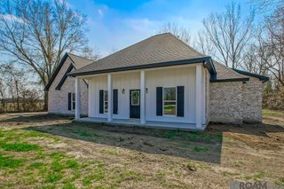 1582 Lamotte Ln, Port Allen, LA 70767