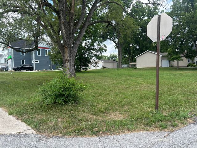 799 E Burnham Street, Lowell, IN 46356