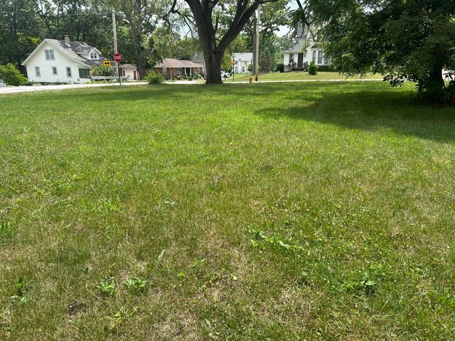 799 E Burnham Street, Lowell, IN 46356