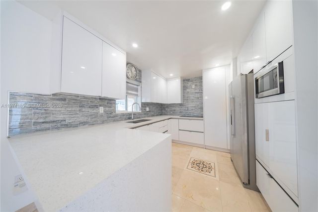 18004 SW 154th Ave, Miami, FL 33187