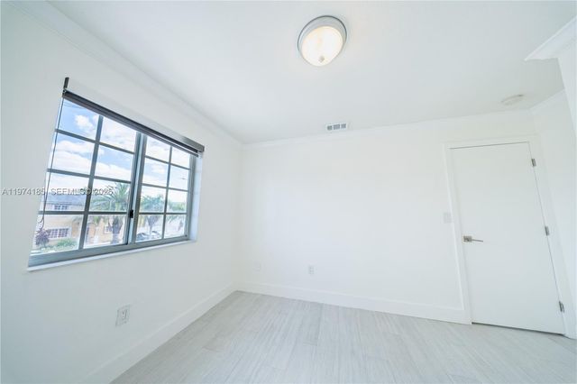 18004 SW 154th Ave, Miami, FL 33187