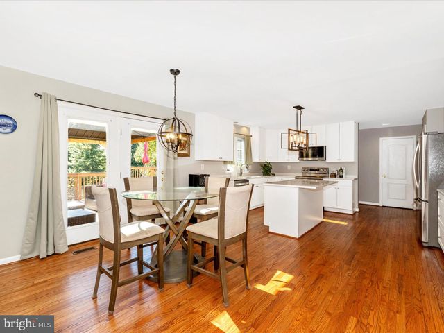 13681 SAMHILL DR, Mount Airy, MD 21771