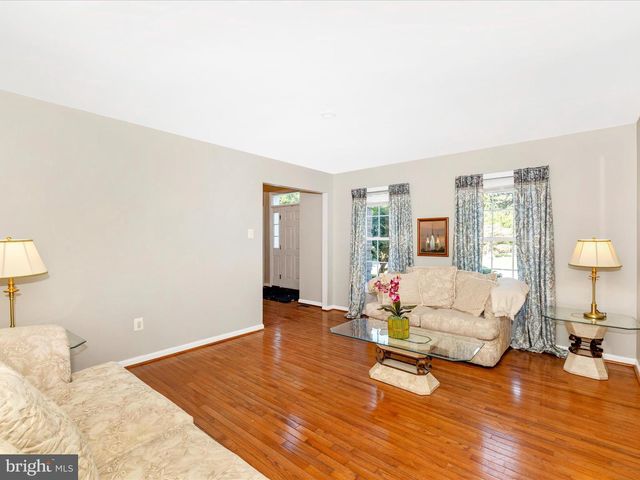 13681 SAMHILL DR, Mount Airy, MD 21771