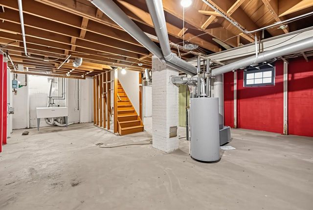 4913 N 74th STREET, Milwaukee, WI 53218