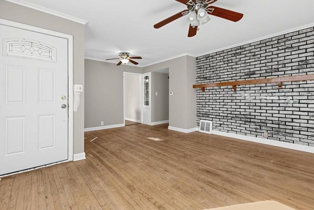 4913 N 74th STREET, Milwaukee, WI 53218