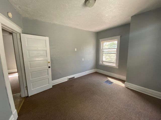 613 Pearl Street, Kalamazoo City, MI 49007