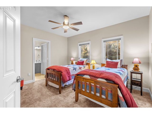 16900 GREEN DRAKE Ct, Sisters, OR 97759