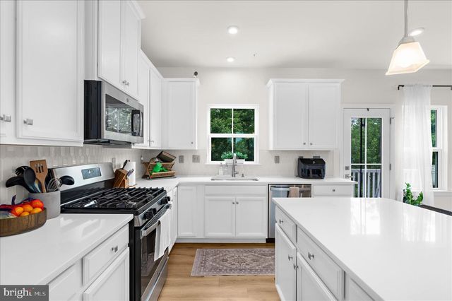 3059 SHAWS RD, Edgemere, MD 21219