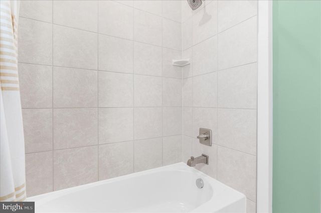 3059 SHAWS RD, Edgemere, MD 21219