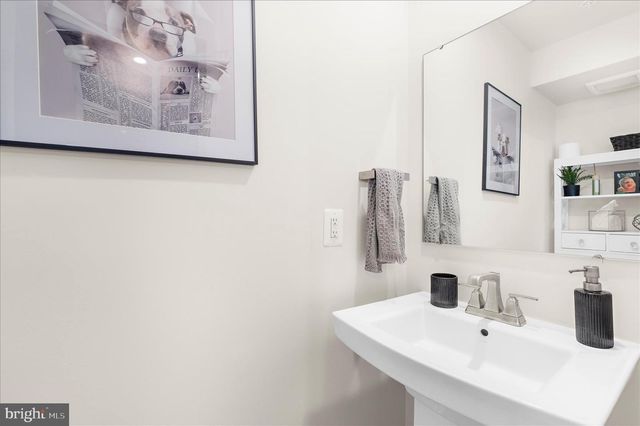 3059 SHAWS RD, Edgemere, MD 21219