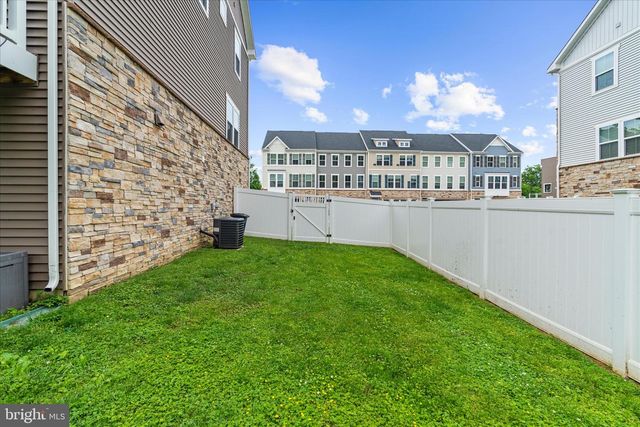 3059 SHAWS RD, Edgemere, MD 21219