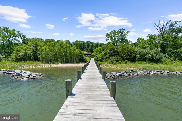 3059 SHAWS RD, Edgemere, MD 21219