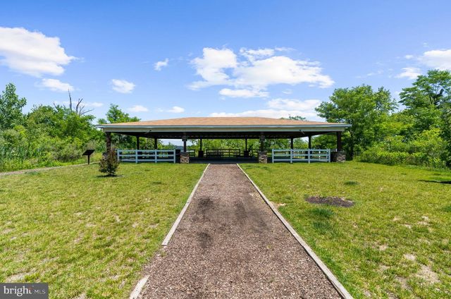 3059 SHAWS RD, Edgemere, MD 21219
