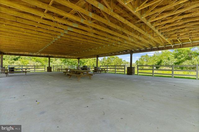 3059 SHAWS RD, Edgemere, MD 21219