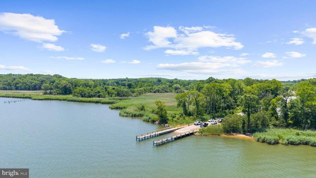 3059 SHAWS RD, Edgemere, MD 21219