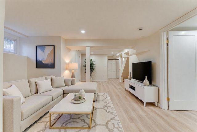 109 Linden Road, Melrose, MA 02176