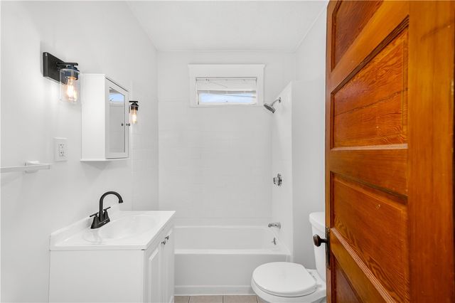 199 Woodward Road, East Providence, RI 02914
