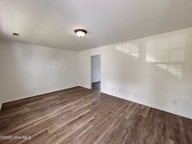 134 Harmon Street, Clinton, NC 28328