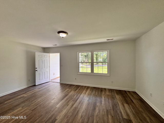 134 Harmon Street, Clinton, NC 28328