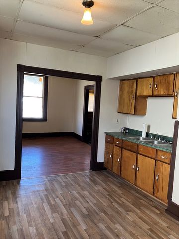 400 3rd Street, City Of But Ne, PA 16001