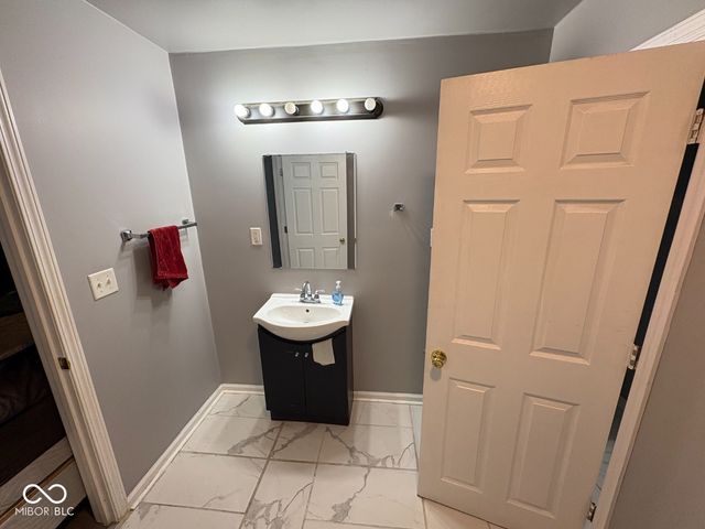 2230 N Arsenal Avenue, Indianapolis, IN 46218