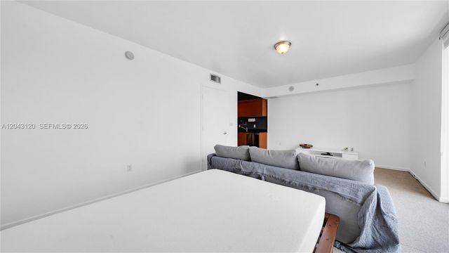 50 Biscayne Boulevard 4203, Miami, FL 33132