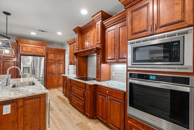 22 Knollwood Ln., Purvis, MS 39475