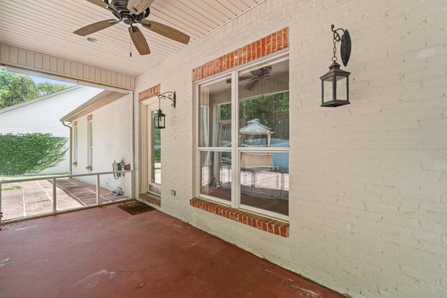 22 Knollwood Ln., Purvis, MS 39475