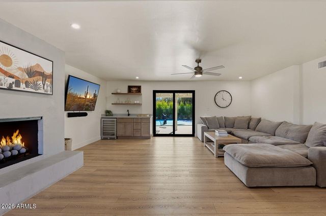 6516 N 43RD Place, Paradise Valley, AZ 85253