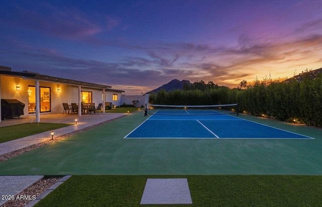 6516 N 43RD Place, Paradise Valley, AZ 85253