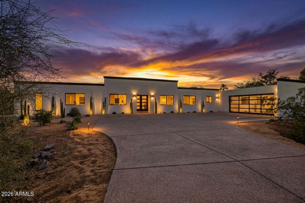 6516 N 43RD Place, Paradise Valley, AZ 85253