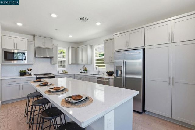 5911 Silhouette Way, Dublin, CA 94568