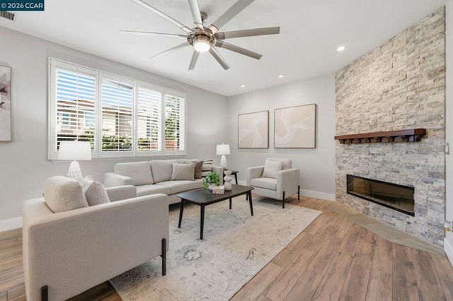 2037 Newton, Brentwood, CA 94513
