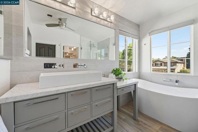 2037 Newton, Brentwood, CA 94513