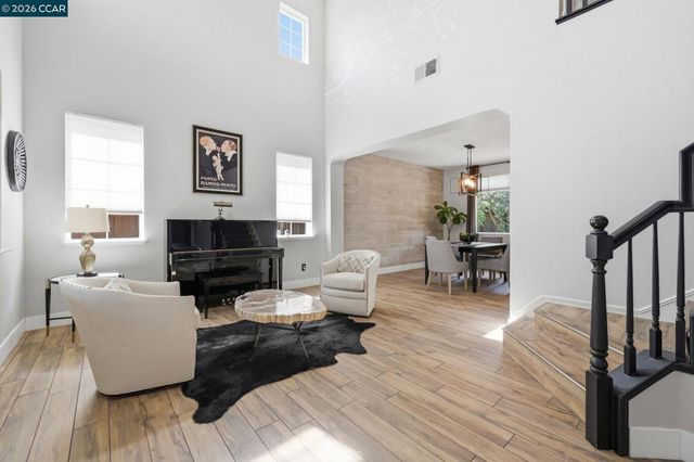 2037 Newton, Brentwood, CA 94513