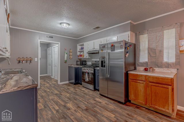 306 Walnut Drive, Paragould, AR 72450