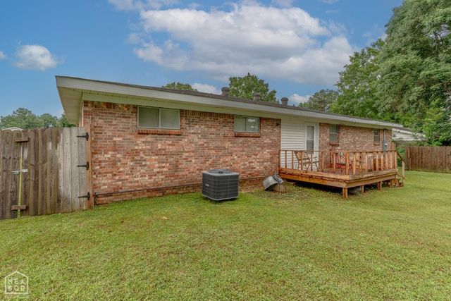 306 Walnut Drive, Paragould, AR 72450