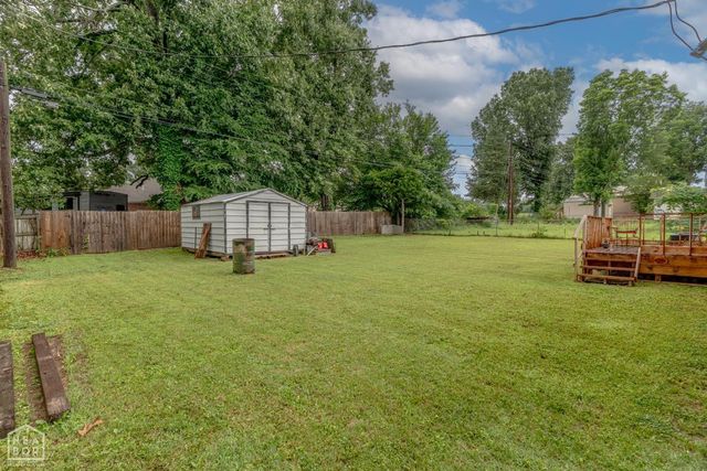 306 Walnut Drive, Paragould, AR 72450