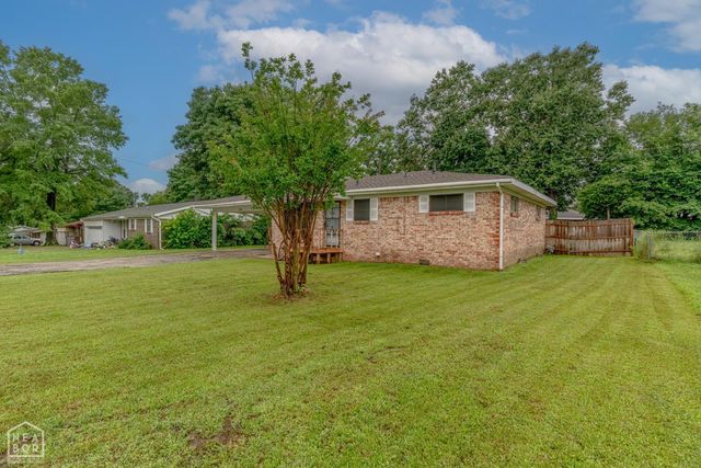 306 Walnut Drive, Paragould, AR 72450